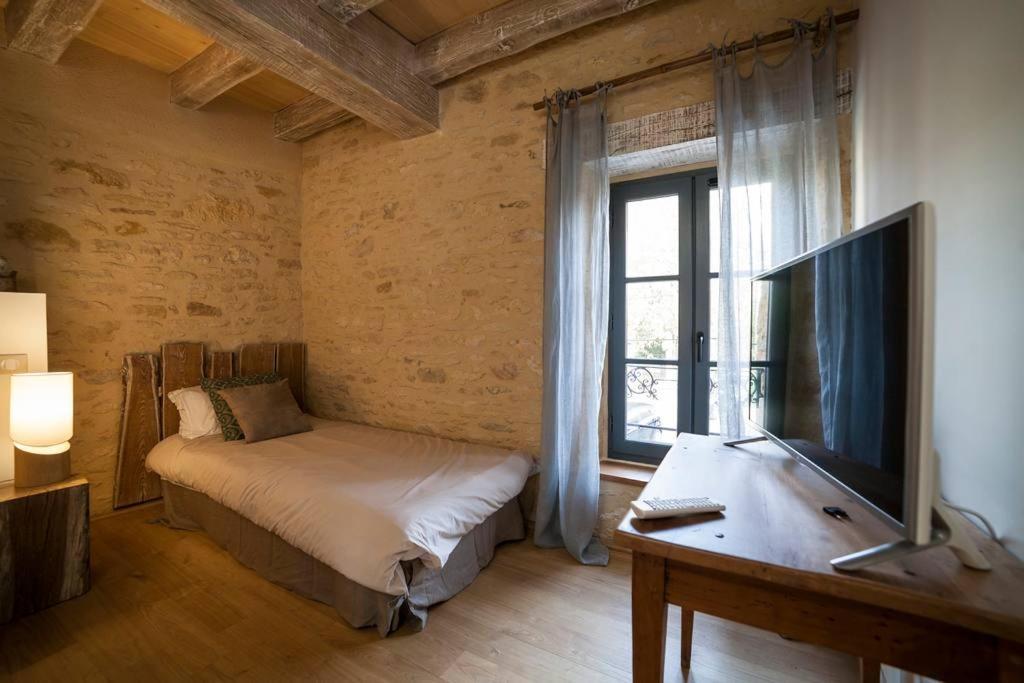 Le Clos des Songes Saint-Leon-sur-Vezere Extérieur photo